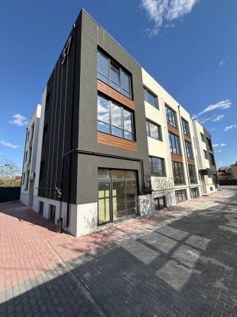 Сучасна квартира-студія в новобудові – готова до чистового ремонту - фото 1