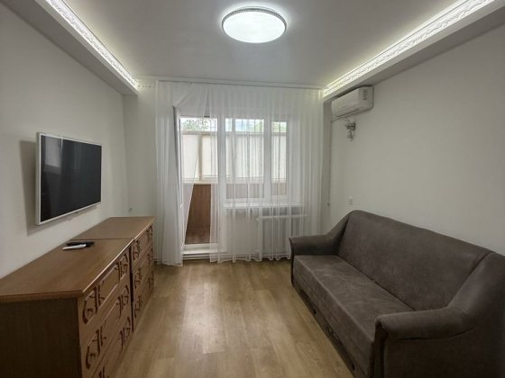 Продаж 3к квартири в Центрально-міському районі по вул.Кривбасіська 54 Кривой Рог