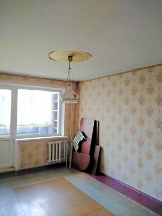 Продам уютную 3-к квартиру, ул. Чаривна (17 квартал / 8 больница), 3 этаж! - фото 1