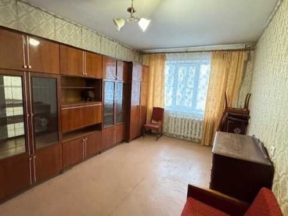 Продам 2 кім. квартиру на м-ні Гірницькому,  42, Саксаганський район. Кривой Рог