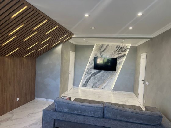 Продаж 3 кімнатної квартири Новий двір+гараж47кв. Ровно