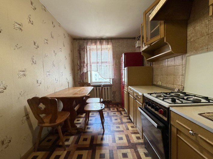 Продаж 4к квартири біля центру! - фото 1