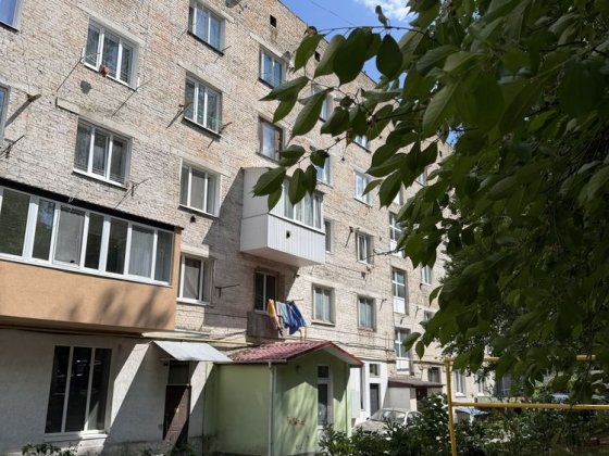 Продам однокімнатну квартиру на Відінській  з автономним опаленням Рівне
