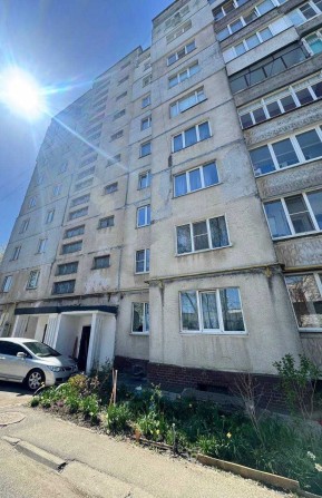 Продаж 1к квартири, Озерна - фото 1