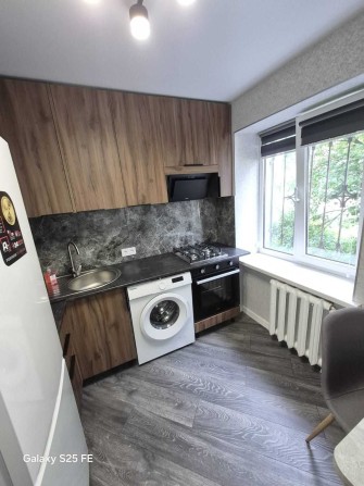 В продажу 2к квартира з ремонтом - фото 1