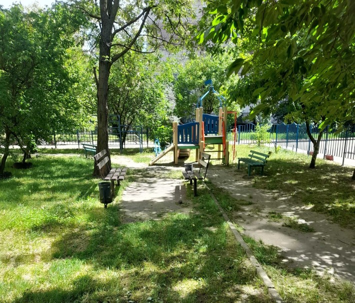 Продаж 2 квартири на вул.Заливна - фото 1