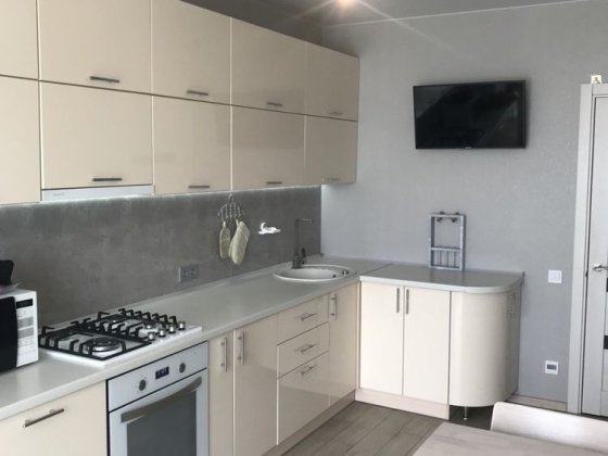 Продаж 2 кімнатної квартири на Щасливому Ровно