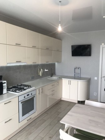 Продаж 2 кімнатної квартири на Щасливому - фото 1