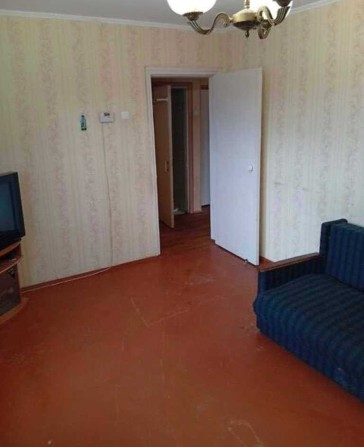 У продажу 2-кімнатна квартира біля музею П.Мирного - фото 1