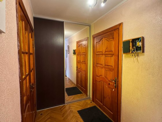 Продам 3-кімнатну квартиру. ПІДХОДИТЬ ПІД ДЕРЖАВНІ ПРОГРАМИ ! ! ! Ровно
