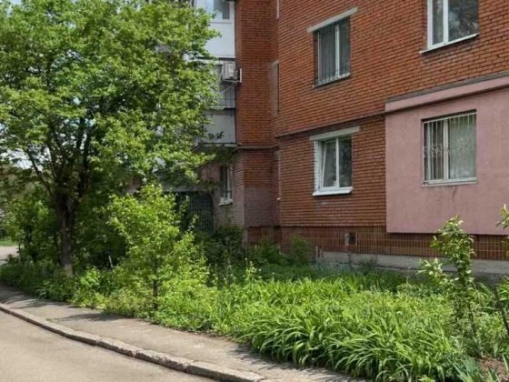 1к квартира Сади 2 цегляний будинок поверх 2 косметичний ремонт