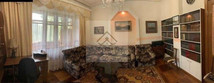 Продаж 3 кімнатної квартири в центральній частині міста - фото 1