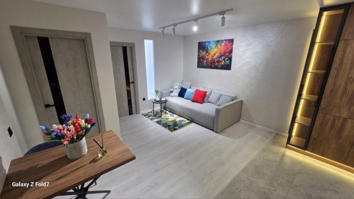 Продаж 2-кімнатної квартири - фото 1