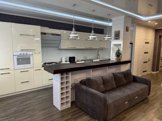 Продаж 2 кім квартири 71 м2 Євроремонт Індив опал Новобуд р-н Поділ №11106 Полтава