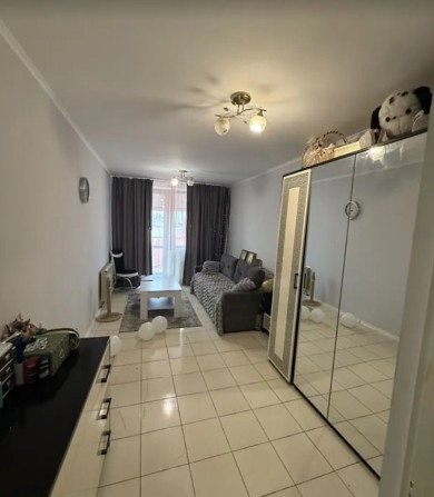 Продаж 3к квартири 70 кв. м на вул. Об'їзна - фото 1