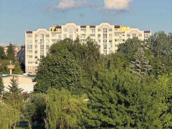 Продам 3-кімнатну квартиру в новобудові в центрі міста Сумы