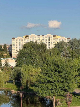 Продам 3-кімнатну квартиру в новобудові в центрі міста - фото 1