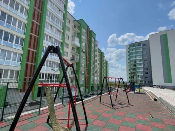 3 кімнати Продаж єр іо меблі та техніка