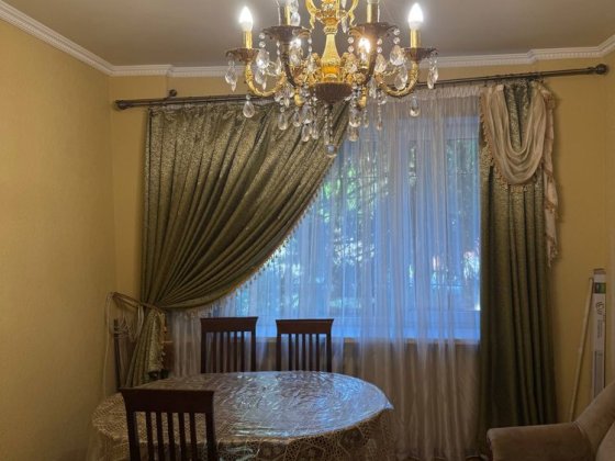 Продам 4 - кімнатну квартиру з ремонтом на Садах. Полтава