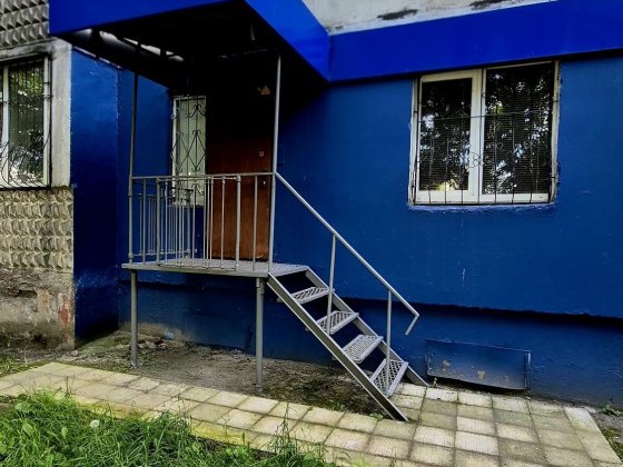 Продаж двокімнатної квартири з окремим виходом Суми