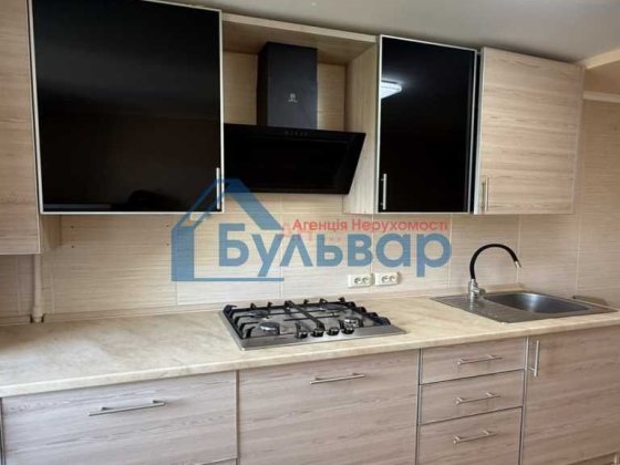 Продам 3к квартиру, 66кв.м 6/9 пов, цегла, котел, Київський р-н Полтава