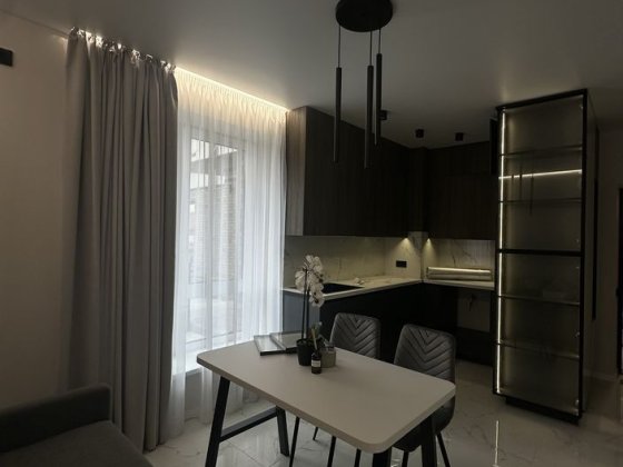Продаж квартири з дизайнерським ремонтом ,готова до заселення Рівне