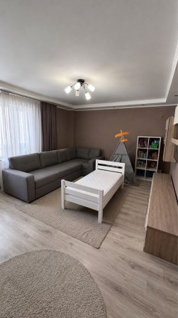 2х комнатная квартира 1/10 с закрытой территорией Таврический - фото 1