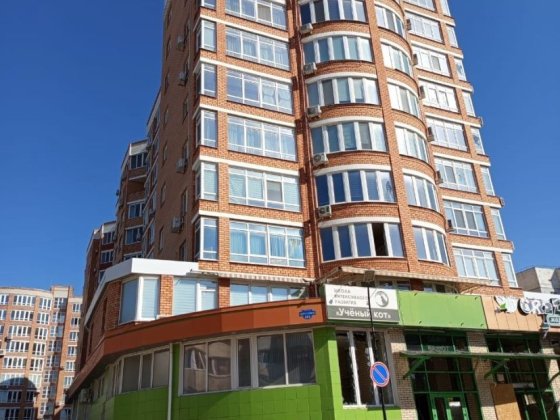 Продаётся 2-комнатная квартира в новострое на ул. Сенявина Херсон