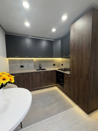 Продаж 2-кімнатної квартири - фото 1