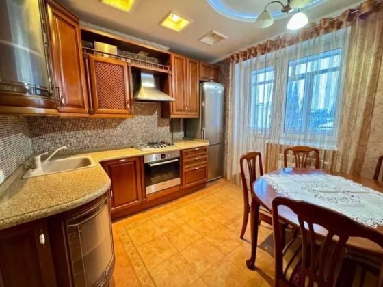 % Продаж 3-кімнатної квартири в новобудові, район Мототрек Ровно
