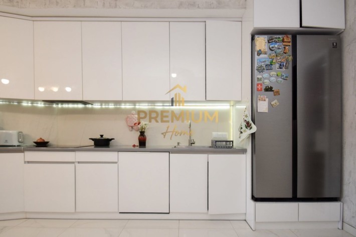 Продаж 3-кімн. квартири на Вільхова, Новий Світ - фото 1