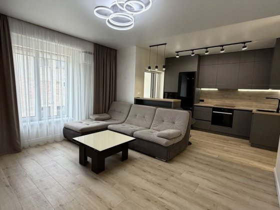 Продаж 2кімнатна - Карнаухова 58 Ровно
