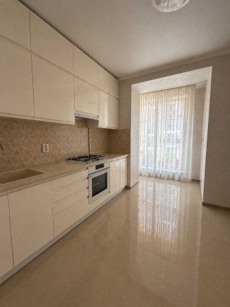 Продам 1 кімнатну квартиру на Щасливому з ремонтом ! - фото 1