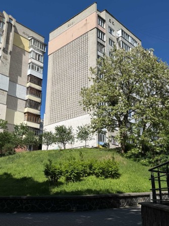 Однокімнатна в Рівне, центр, Соломії Крушельницької 73. Ремонт, меблі. - фото 1