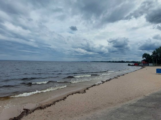 Видова 2-кімнатна квартира біля Дніпра. Автономне газове опалення. Власник Черкаси