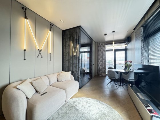 Продаж 1к квартири в центрі міста/46 м2/Дизайнерський ремонт