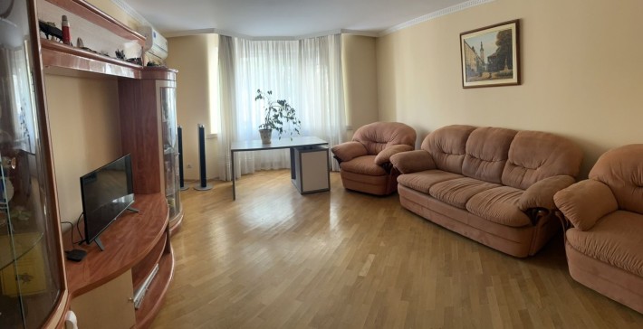 Продається 3 кім квартира 97м.кв по вул. Липова, Центр - фото 1