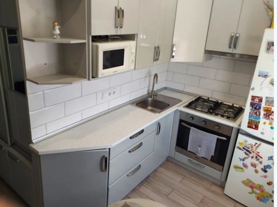 Продам 1-кімнатну З РЕМОНТОМ, МЕБЛЯМИ, ТЕХІНКОЮ, вул. Хотинська 49Б (поруч Епіцентр, АТБ та Калинівс Чернівці