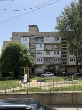 Продам   3-кімнатна квартира чешка  вул. Комарова - фото 1