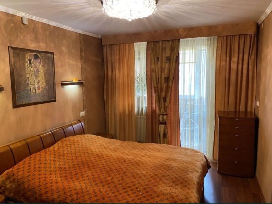 Продається 3кім квартира, спецпроект, цегляний будинок