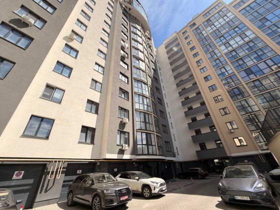 Продам квартиру у ЖК Панорама з виглядом на парк Тернополь