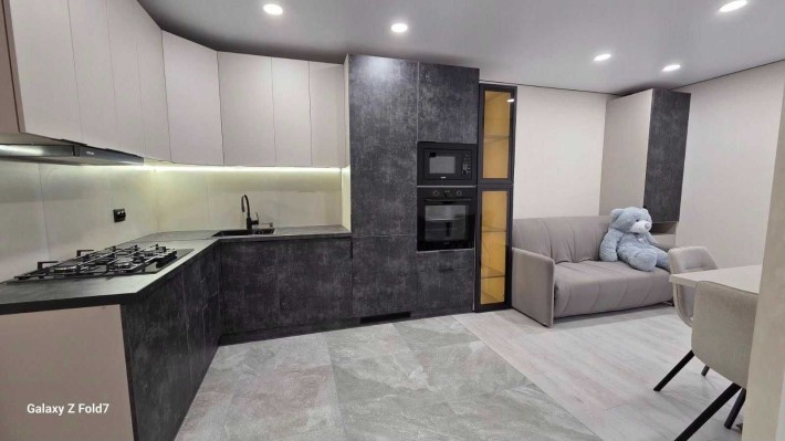 Продаж 2 кімнатної квартири на Смакули з ремонтом - фото 1