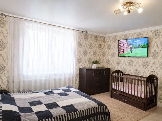 Продаж центр  однокімнатної квартири,продаж 37 м кв Сторожинецька Чернівці