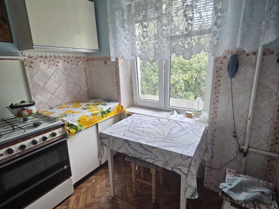 Без комісїї  !!! 2 кімн.район Уніаерситету Чернівці