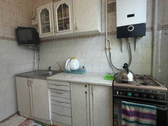 Продаж 3-кімнатної квартири+підвал в центрі міста, по вул. Чорновола, район дитячої лікарні! Чернигов