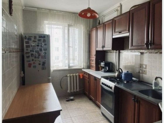 Продам 3-кімн панельку район ТЦ Депот Чернівці