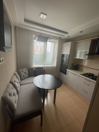 Продам 2 кімнатний спецпроект на Проспекті Незалежності. - фото 1