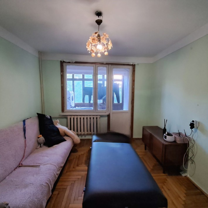 Продається 3-кімнатна квартира біля парку Жовтневого - фото 1