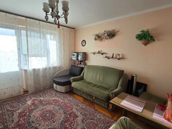 Продаж 3-кімнатної квартири на вул. 128 бригади