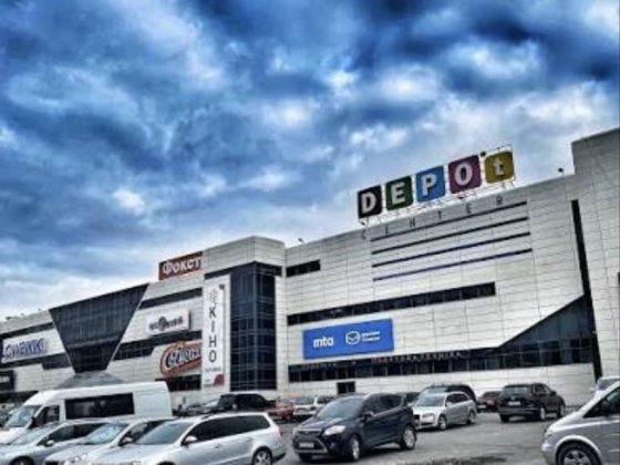 Продам 2-кімн панельку р-н ТЦ ДЕПОТ Чернівці